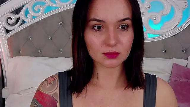 MeIisaLove online show from 7, 4, 2026