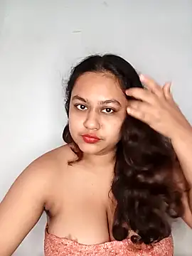 bumblebeegirl online show from 1, 11, 2025