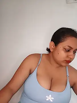 bumblebeegirl online show from 24, 5, 2026
