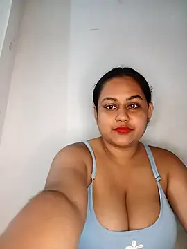 bumblebeegirl online show from 14, 10, 2025