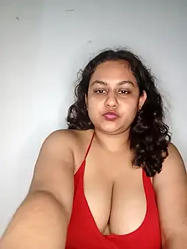 bumblebeegirl online show from 8, 3, 2025