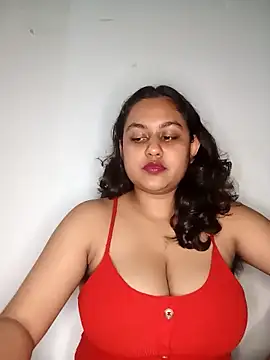 bumblebeegirl online show from 21, 3, 2025