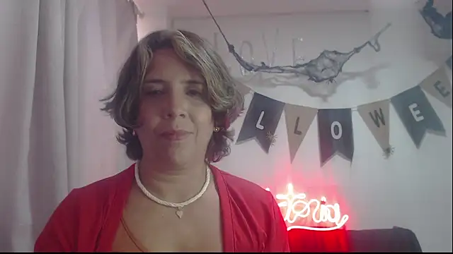 Victoria meester online show from 3, 10, 2025