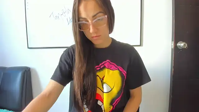 squirttati33 online show from 7, 10, 2025