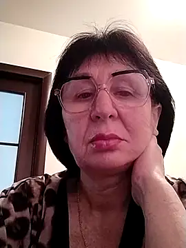 AlbinaXPretty online show from 9, 3, 2025