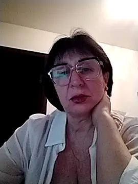 AlbinaXPretty online show from 8, 3, 2025