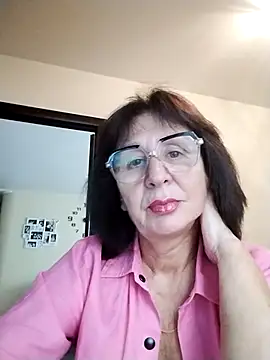 AlbinaXPretty online show from 6, 10, 2025