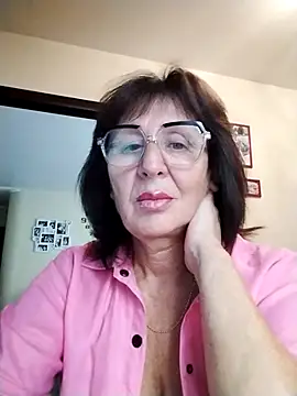 AlbinaXPretty online show from 17, 9, 2025