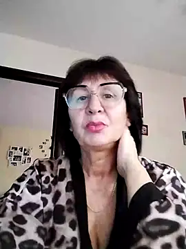 AlbinaXPretty online show from 27, 10, 2025