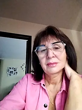 AlbinaXPretty online show from 28, 9, 2025