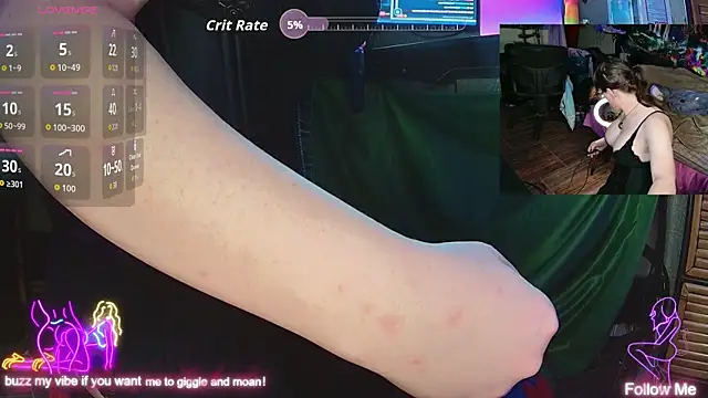 Faye Wilde online show from 29, 10, 2025