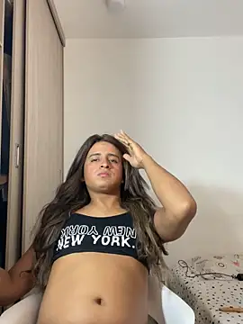 Snapshot of laurafoxxx chatting on 17, 2, 2026 laurafoxxx online show from 17, 2, 2026