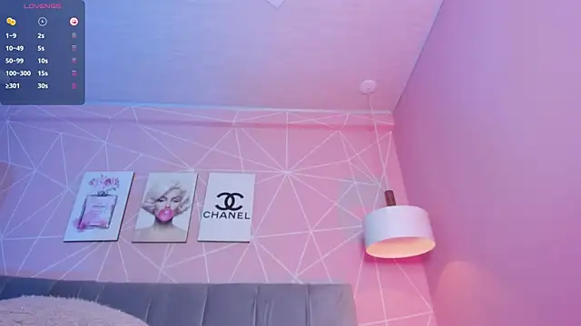 dolly zoe online show from 29, 11, 2025