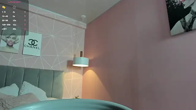 dolly zoe online show from 14, 11, 2025