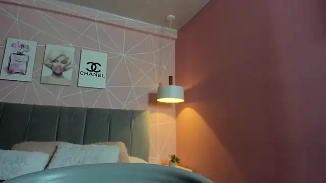 dolly zoe online show from 20, 2, 2026