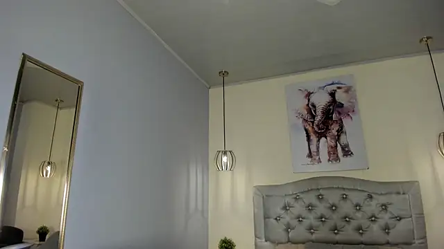 ayshel   online show from 9, 4, 2026