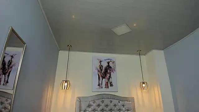 ayshel   online show from 6, 3, 2026