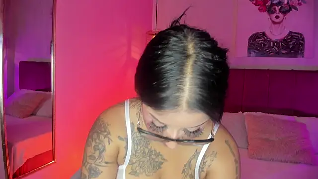 ayshel   online show from 5, 11, 2025