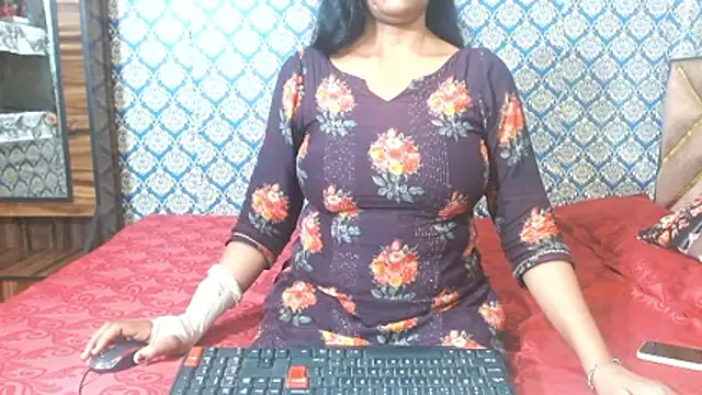 nikitahot3 online show from 31, 10, 2025