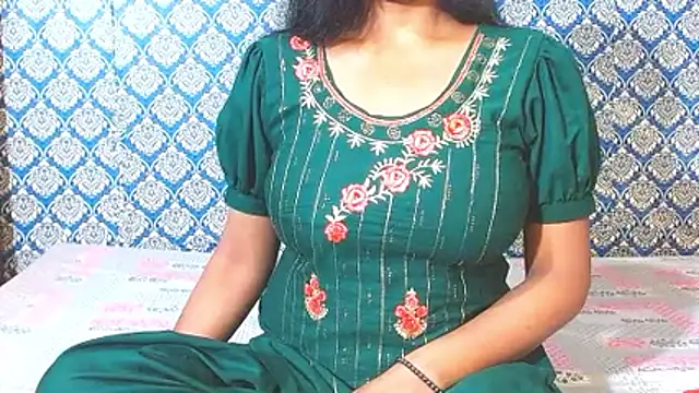 nikitahot3 online show from 9, 4, 2026