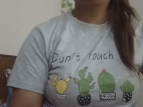 shekira99 online show from 13, 4, 2026