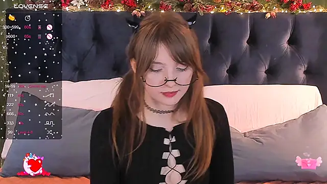 AliceLanley online show from 4, 2, 2025