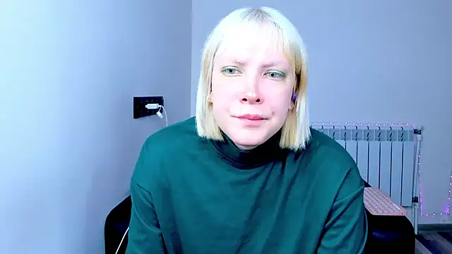 Snapshot of dollmore chatting on 14, 11, 2025 dollmore online show from 14, 11, 2025