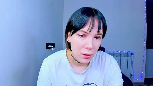 Snapshot of dollmore chatting on 15, 9, 2025 dollmore online show from 15, 9, 2025