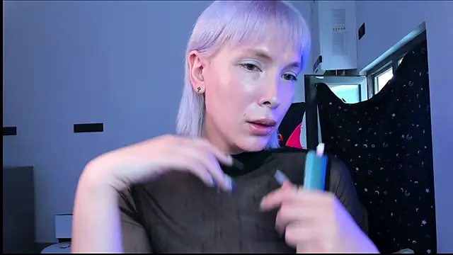 Snapshot of dollmore chatting on 4, 7, 2026 dollmore online show from 4, 7, 2026
