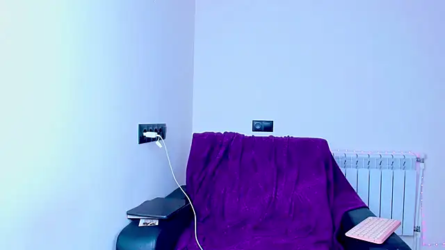 Snapshot of dollmore chatting on 27, 9, 2025 dollmore online show from 27, 9, 2025