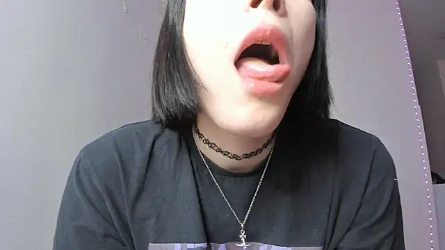 Snapshot of dollmore chatting on 9, 3, 2025 dollmore online show from 9, 3, 2025