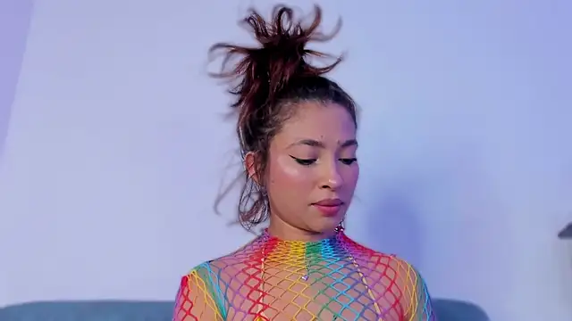 valerycolins online show from 4, 10, 2025