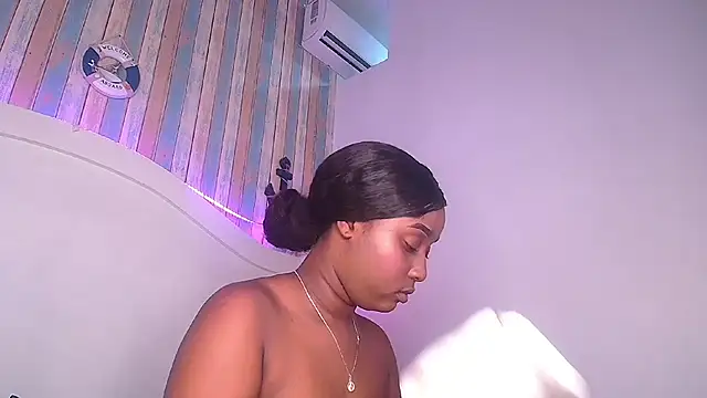 Snapshot of MichaelaCox chatting on 1, 6, 2026 MichaelaCox online show from 1, 6, 2026