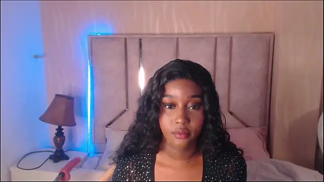 MichaelaCox online show from 20, 10, 2025
