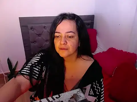 lucia vonne  online show from 26, 4, 2026