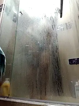 lucia vonne  online show from 2, 12, 2025