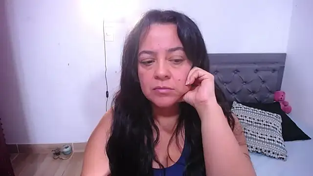 lucia vonne  online show from 21, 6, 2026