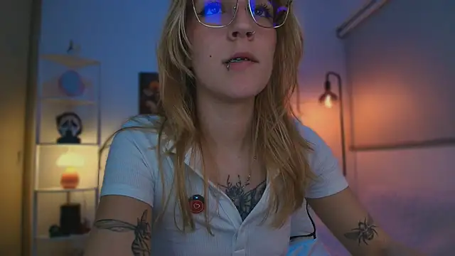 Dakotaa  online show from 27, 10, 2025