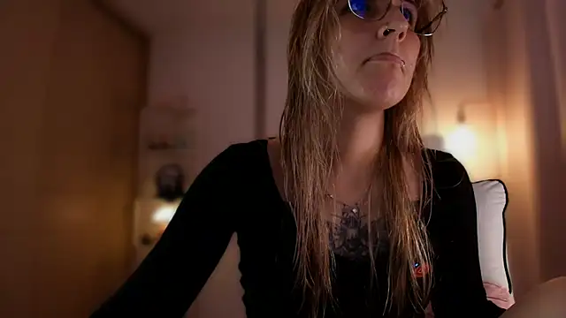 Dakotaa  online show from 22, 6, 2026