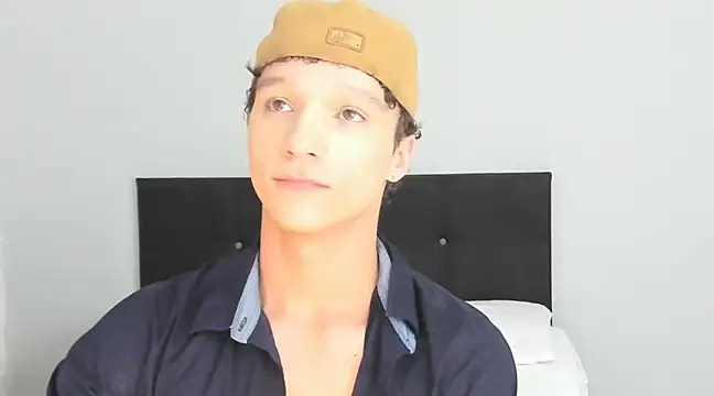 angelcortes online show from 22, 2, 2025