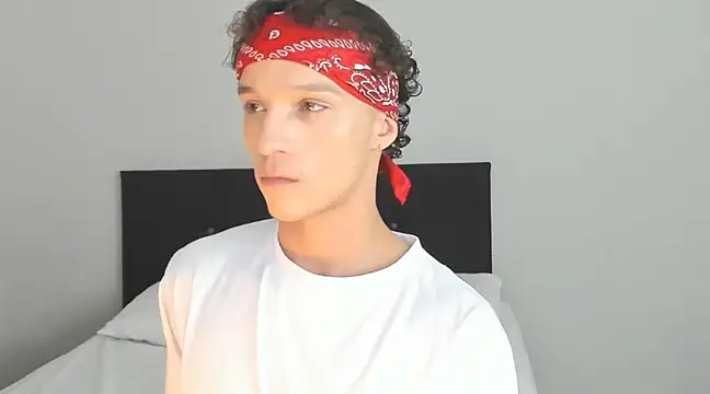 angelcortes online show from 3, 3, 2025