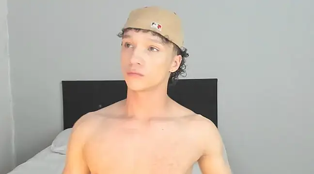 angelcortes online show from 7, 3, 2025