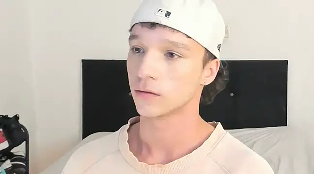 angelcortes online show from 29, 1, 2025