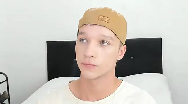 angelcortes online show from 28, 12, 2024