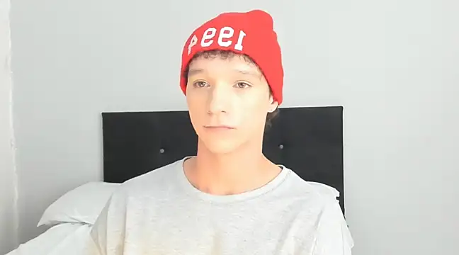 angelcortes online show from 25, 2, 2025