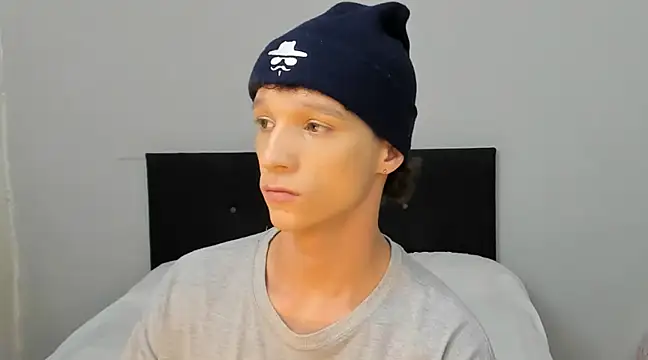 angelcortes online show from 22, 3, 2025