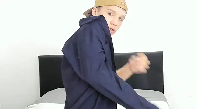 angelcortes online show from 31, 12, 2024