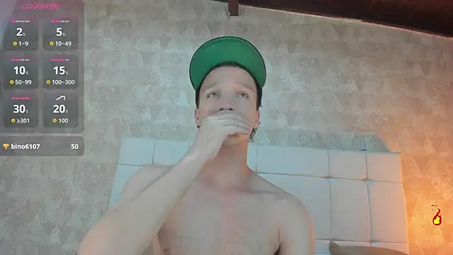 angelcortes online show from 14, 12, 2025