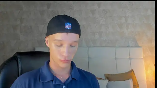 angelcortes online show from 11, 1, 2026