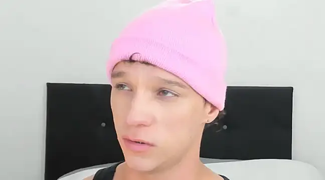 angelcortes online show from 9, 1, 2025